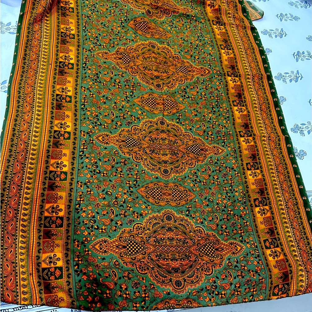 Designer stitched Kashmiri suit with stunning dupatta,size L,its new like - Picture 1 of 9